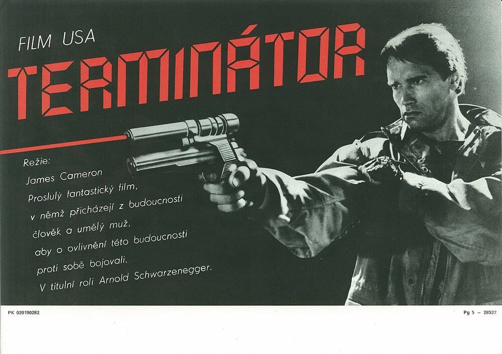 Image of Arnold Schwarzenegger as Terminator holding laser gun - Czech Poster Gallery